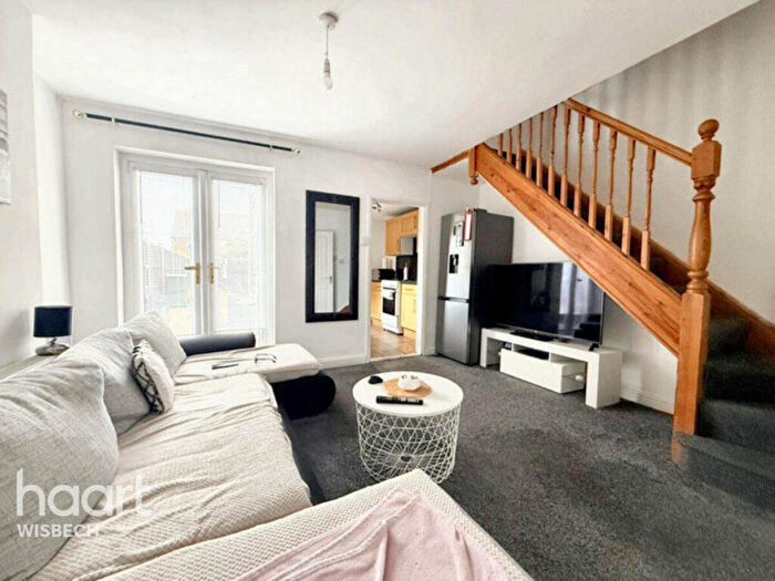 3 Bedroom Semi Detached House For Sale In Ramnoth Road, Wisbech, PE13