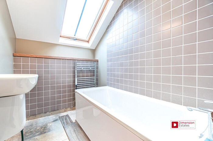 6 Bedroom Terraced House To Rent In Cecilia Road, Dalston, Hackney, E8