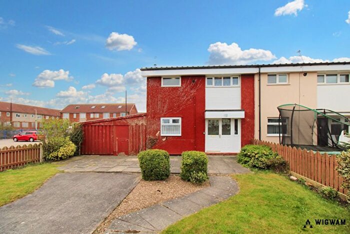 3 Bedroom End Of Terrace House For Sale In Gildane, Hull, HU6