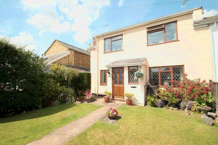 2 Bedroom Semi-Detached House To Rent In Eaton Bray, Bedfordshire, LU6