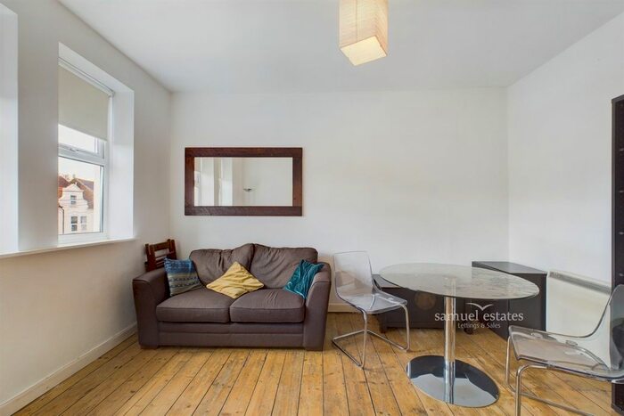 1 Bedroom Flat To Rent In Ellison Road, Streatham, SW16