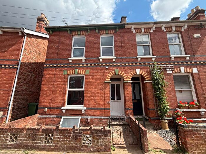 2 Bedroom End Of Terrace House To Rent In Winstonian Road, Cheltenham, GL52