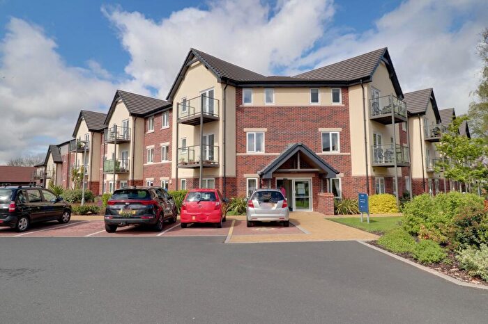 3 Bedroom Flat For Sale In Eccleshall Road, Brooklands House, ST16
