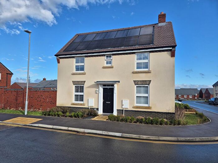 3 Bedroom House To Rent In Beaumaris Road, Canford Paddock, BH11