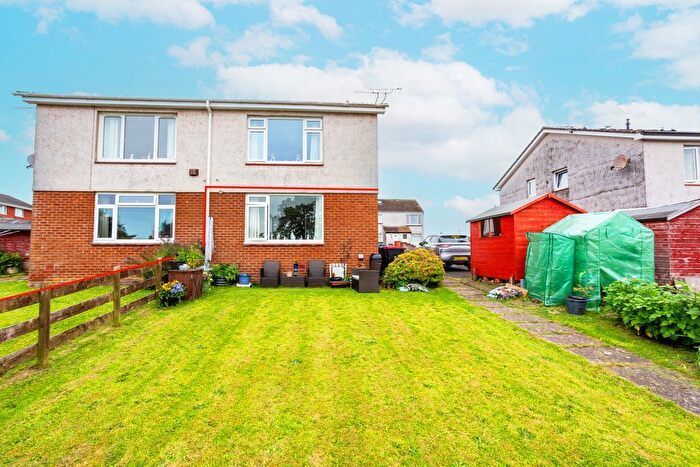 1 Bedroom Flat For Sale In Mosspark Avenue, Dumfries, DG1