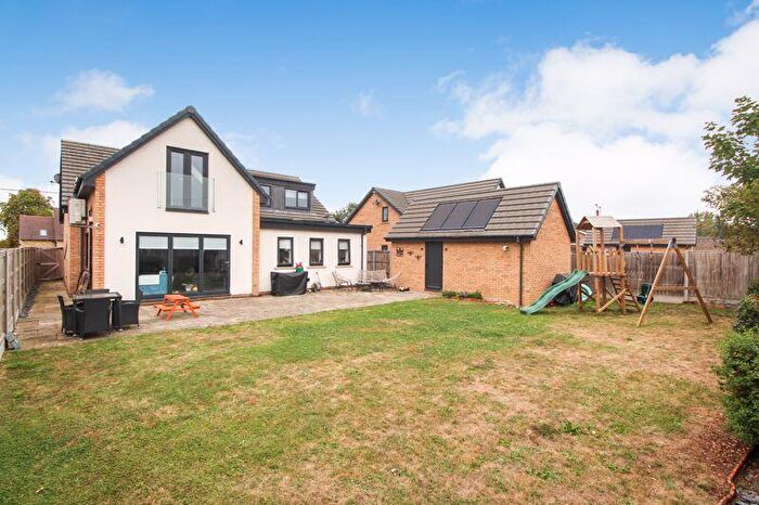 4 Bedroom Detached House For Sale In Top End, Renhold, MK41