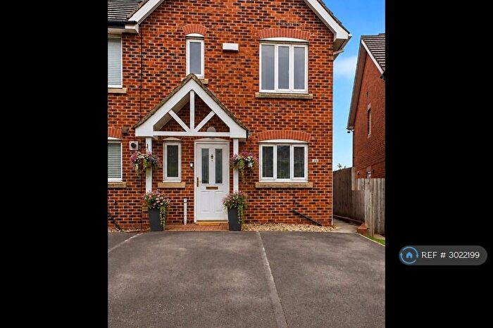 3 Bedroom Semi Detached House To Rent In Dunkeld Close, Gateshead, NE10