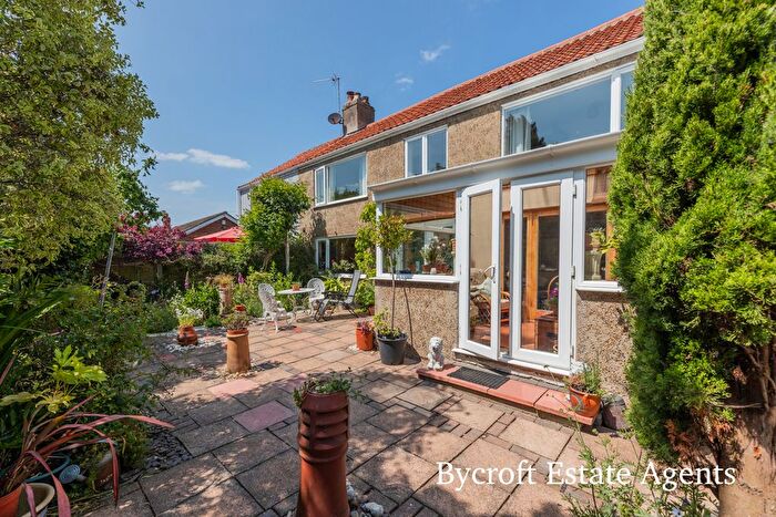 4 Bedroom Semi Detached House For Sale In Martham Road, Hemsby, NR29