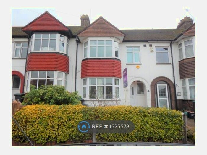 3 Bedroom Terraced House To Rent In Bellman Av, Gravesend, DA12