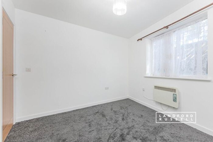 1 Bedroom Flat To Rent In Anglesea Road Orpington, BR5