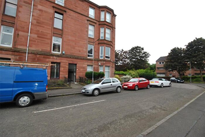 3 Bedroom Flat To Rent In Staffa Street, Dennistoun, Glasgow, G31