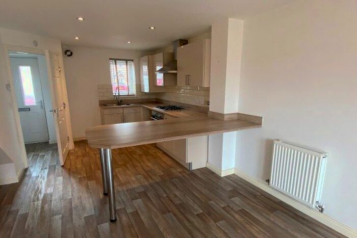 3 Bedroom Property To Rent In Mirabelle Way, Doncaster, DN11