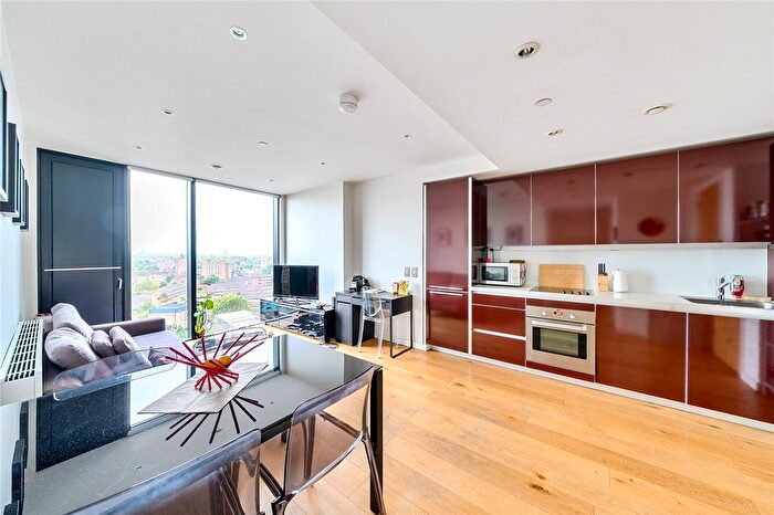 1 Bedroom Flat For Sale In Walworth Road, London, SE1