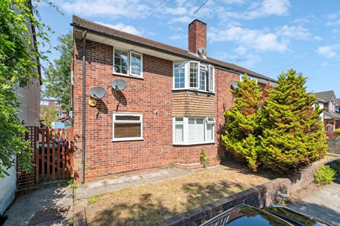 2 Bedroom Maisonette For Sale In Blakeney House, Wexham Street, Stoke Poges, SL3