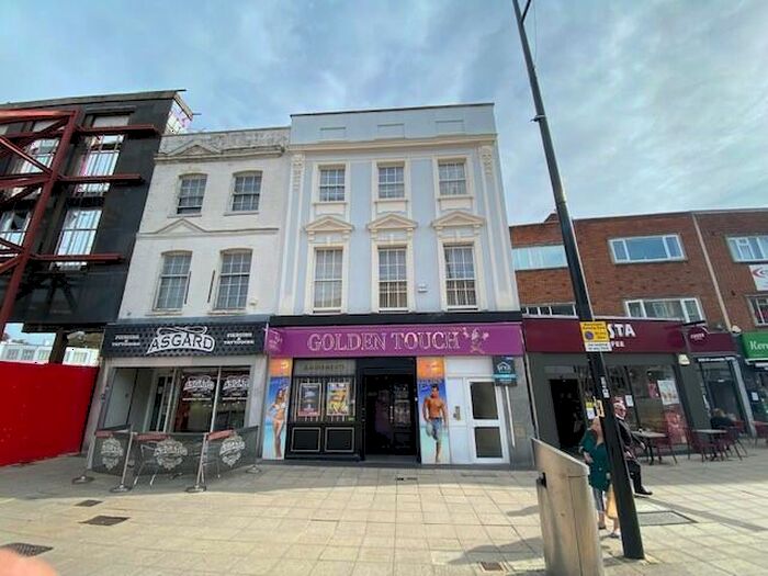 1 Bedroom Flat To Rent In High Street, Southampton, Hampshire, SO14