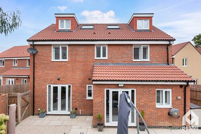 6 Bedroom Detached House For Sale In Withington Close, Cheltenham, GL52