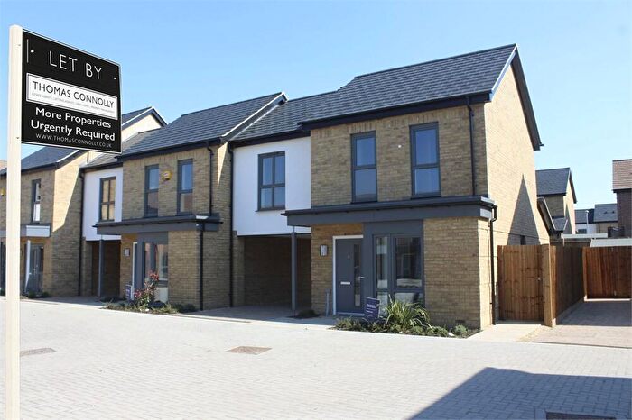 2 Bedroom End Of Terrace House To Rent In Flowers Mews, Oakgrove, MK10