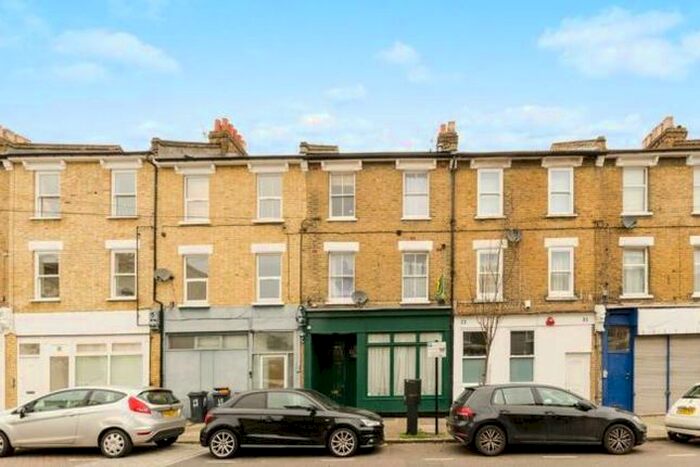 1 Bedroom Flat To Rent In Santley Street, Clapham, SW4