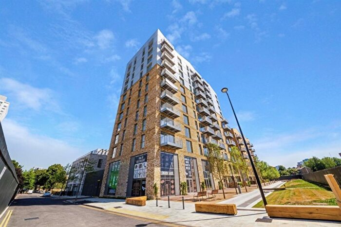 1 Bedroom Apartment To Rent In Waterline Way, London, SE8