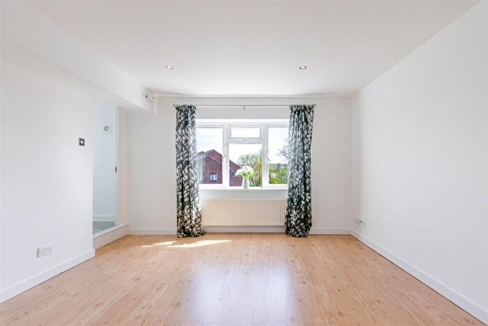 Studio For Sale In Rayners Lane, Harrow, HA2