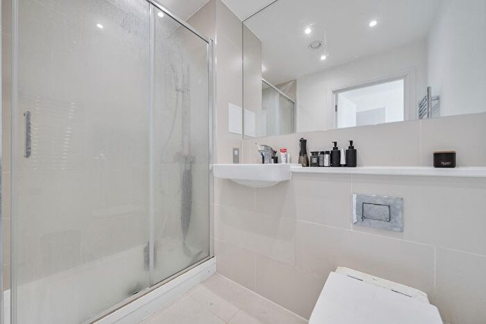 2 Bedroom Flat For Sale In Freedom House, West Ealing, London, W13
