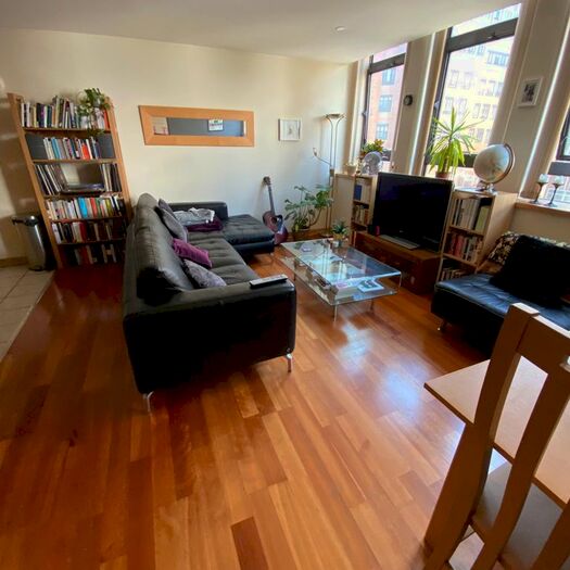 2 Bedroom Flat To Rent In Millennium, Newhall Street, Birmingham, B3