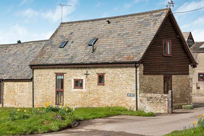 2 Bedroom Detached House To Rent In The Green, Denton, OX44