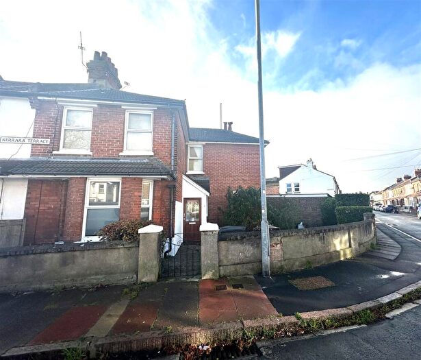 2 Bedroom Flat To Rent In Whitley Road, Eastbourne, BN22