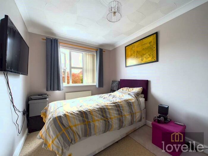 2 Bedroom Detached Bungalow For Sale In Marine Avenue, Sutton On Sea, LN12