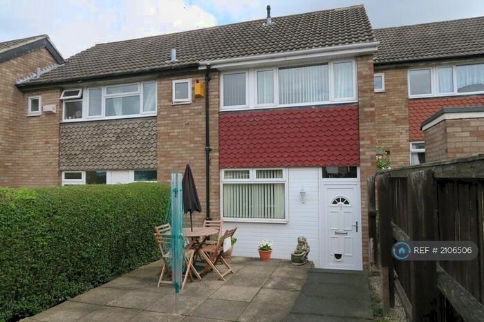 2 Bedroom Terraced House To Rent In Heathcroft Rise, Leeds, LS11