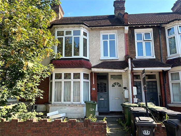 3 Bedroom Maisonette To Rent In Brownhill Road, London, SE6