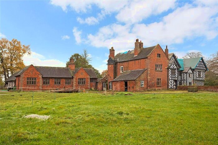 7 Bedroom Detached House For Sale In Holmshaw Lane, Haslington, Crewe, Cheshire, CW1