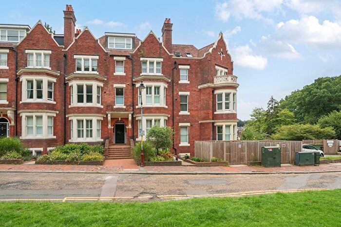1 Bedroom Flat For Sale In London Road, Tunbridge Wells, TN1