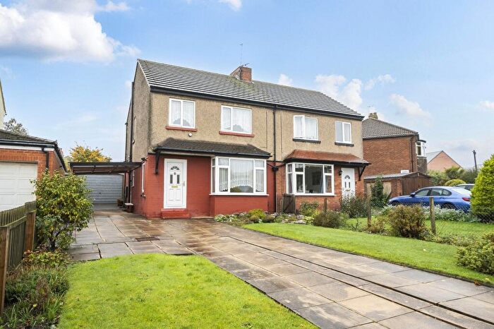 3 Bedroom Semi Detached House For Sale In Kingsley Road, Harrogate, HG1