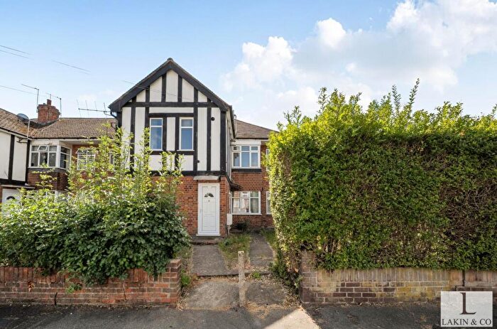 2 Bedroom Maisonette To Rent In Beechwood Avenue, Ruislip, HA4