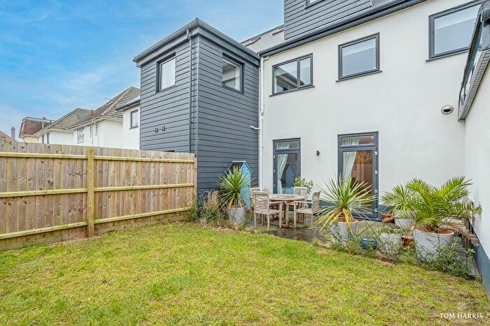 1 Bedroom Apartment For Sale In Southwood Avenue, Bournemouth, Dorset, BH6