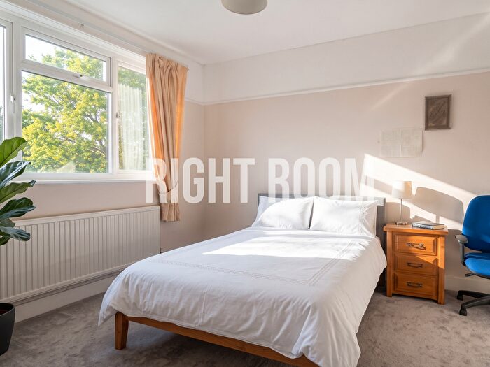 2 Bedroom Maisonette To Rent In Bedroom Maisonette, The Ridgeway, North Harrow, HA2