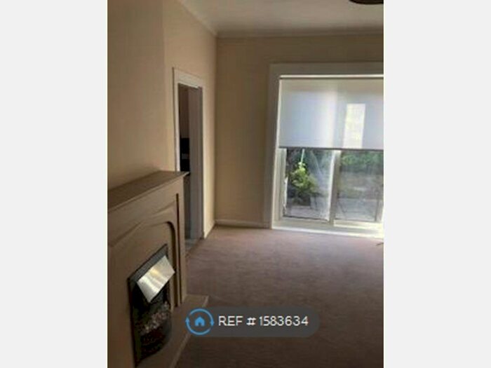 3 Bedroom Flat To Rent In Kingsbridge Drive, Kings Park, Glasgow, G73