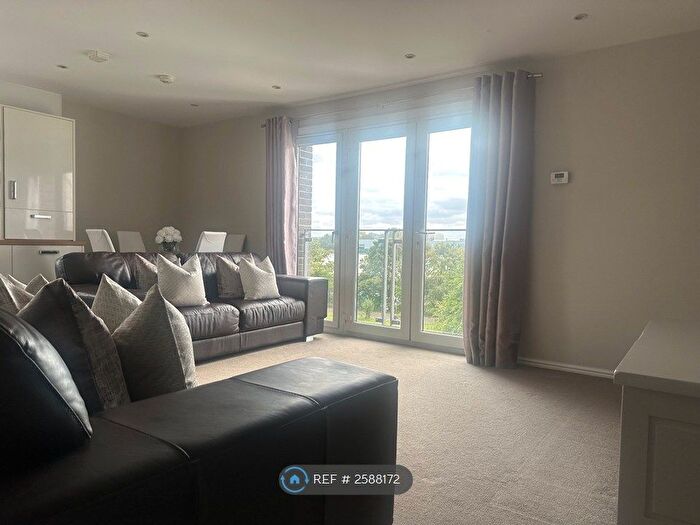 2 Bedroom Flat To Rent In Arneil Drive, Edinburgh, EH5