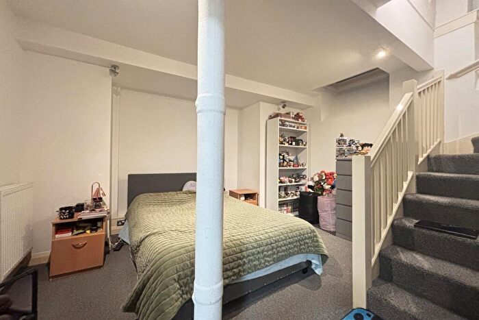 1 Bedroom Apartment For Sale In The Establishment, Broadway, The Lace Market, NG1