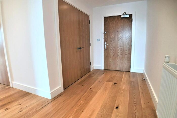 2 Bedroom Apartment To Rent In Thanet Tower, E16