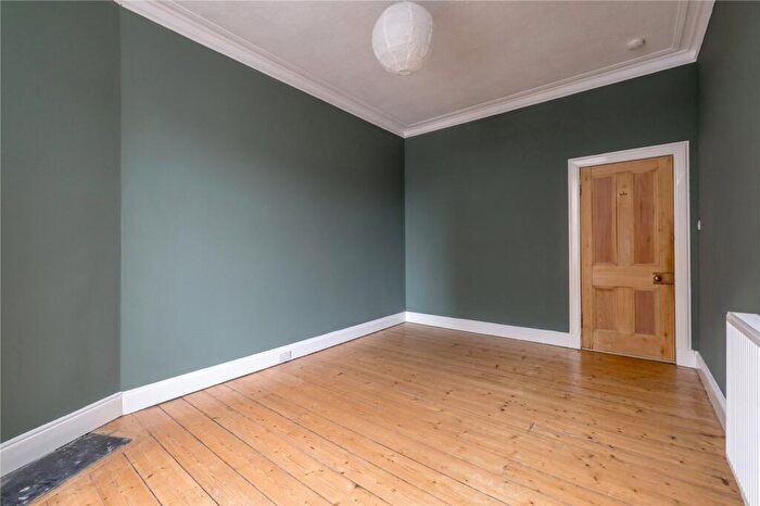 2 Bedroom Apartment To Rent In Easter Road, Edinburgh, Midlothian, EH6