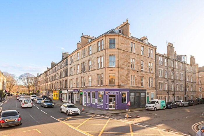 2 Bedroom Flat To Rent In Brougham Street, Edinburgh, EH3