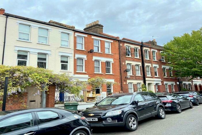 1 Bedroom Flat To Rent In Northlands Street, Camberwell, SE5