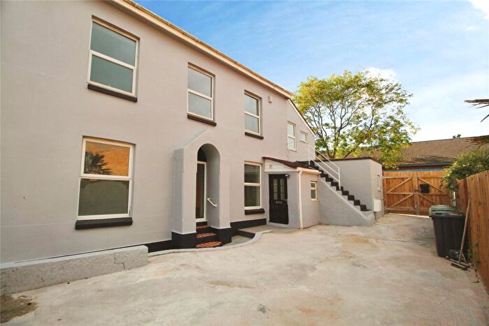 4 Bedroom Semi-Detached House For Sale In Auckland Road, Plymouth, Devon, PL2