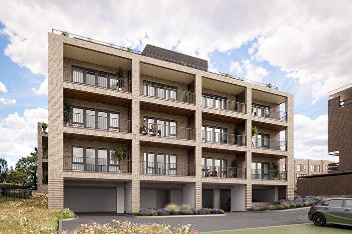 2 Bedroom Flat For Sale In Admirals Court, Maritime Park, Newtown Road, Warsash, Southampton, SO31