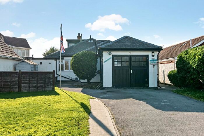 5 Bedroom Chalet For Sale In Clayton Road, Selsey, PO20
