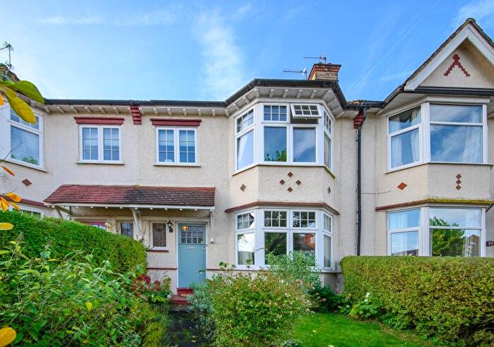 5 Bedroom Terraced House For Sale In Woodlands Avenue, Finchley, N3
