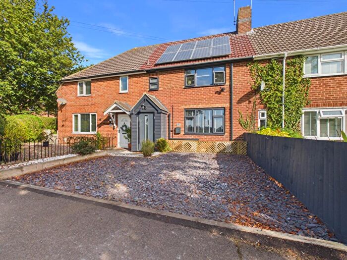 3 Bedroom Terraced House For Sale In South Close, Long Buckby, NN6