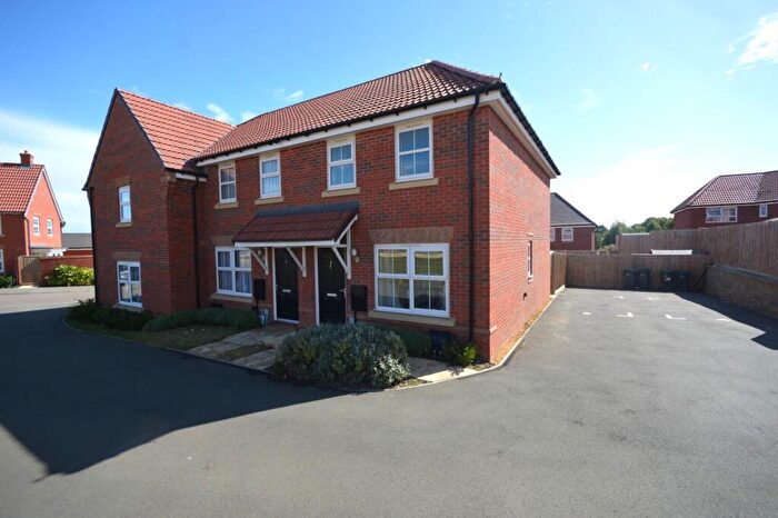 2 Bedroom End Of Terrace House For Sale In Polonius Road, Wellingborough, NN8
